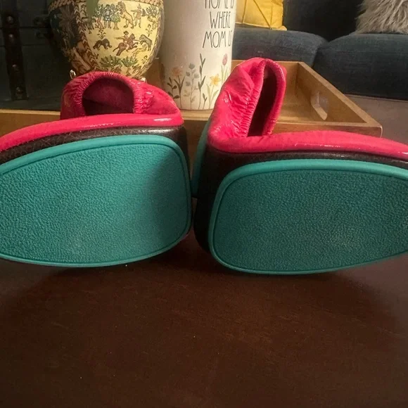 Razzleberry Tieks - Picture 4 of 7